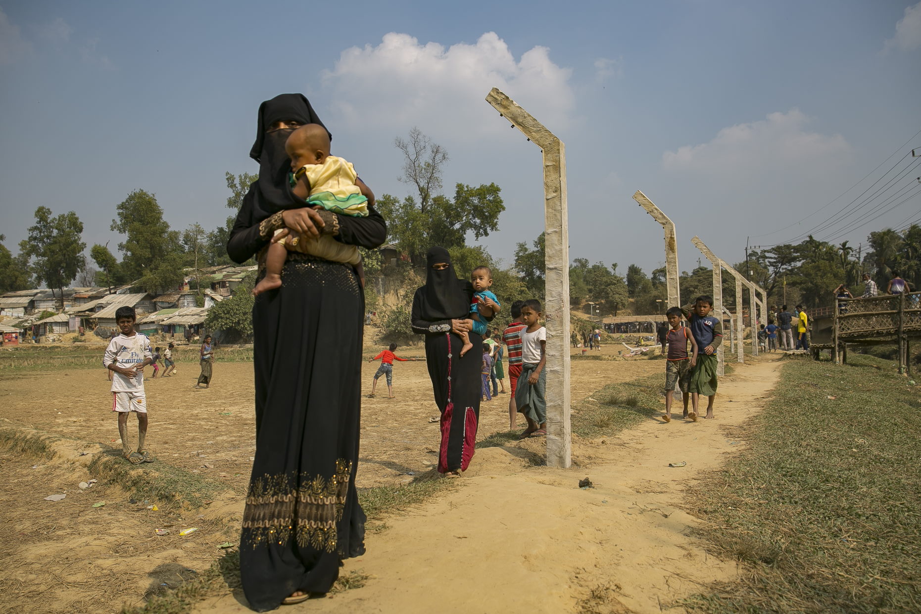 Bangladesh: Halt Relocation Of Rohingya Refugees To Remote Island ...