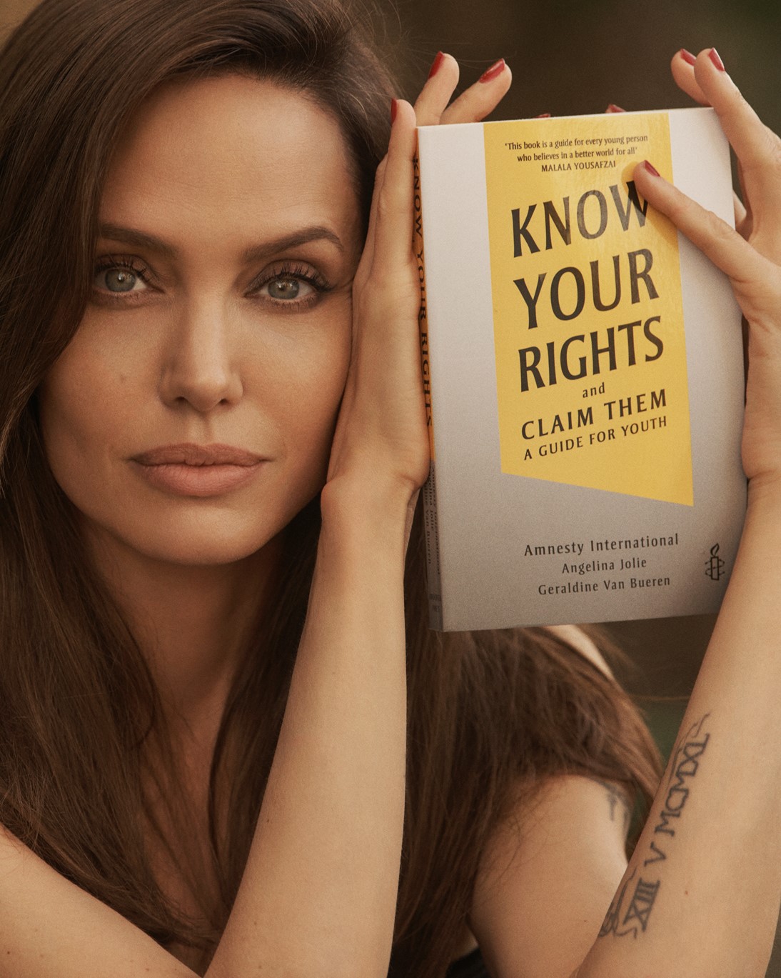 The Angelina Jolie Look Book