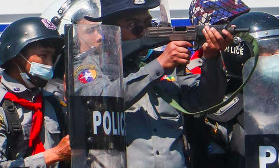 Myanmar: Police deployed sub-machine guns against protesters - new ...